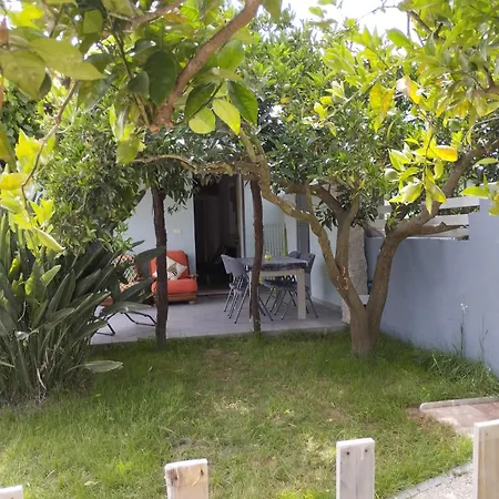 Сasa de vacaciones S'ortali Garden Summer House Nel Verde Della Campagna A Due Passi Dal Centro